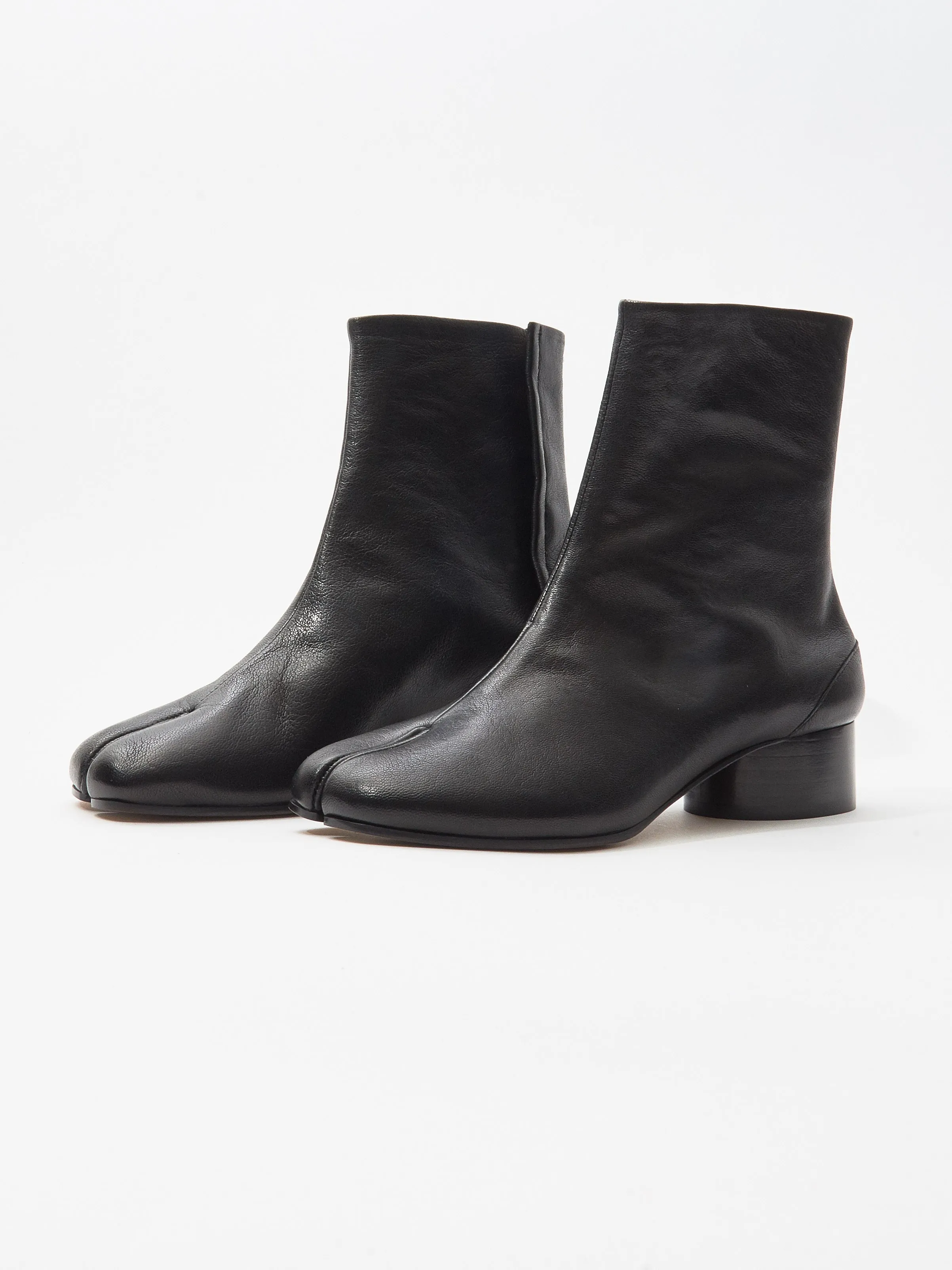 Black Low-Heel Tabi Boots