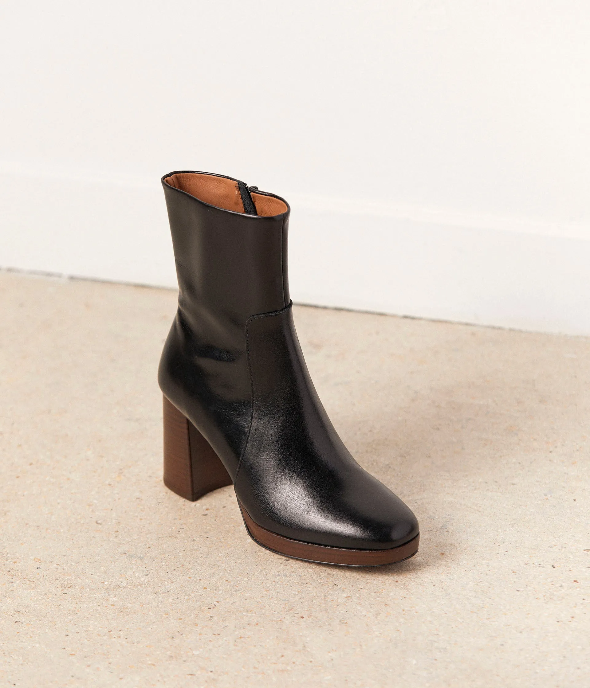Boots noires cuir Léontine