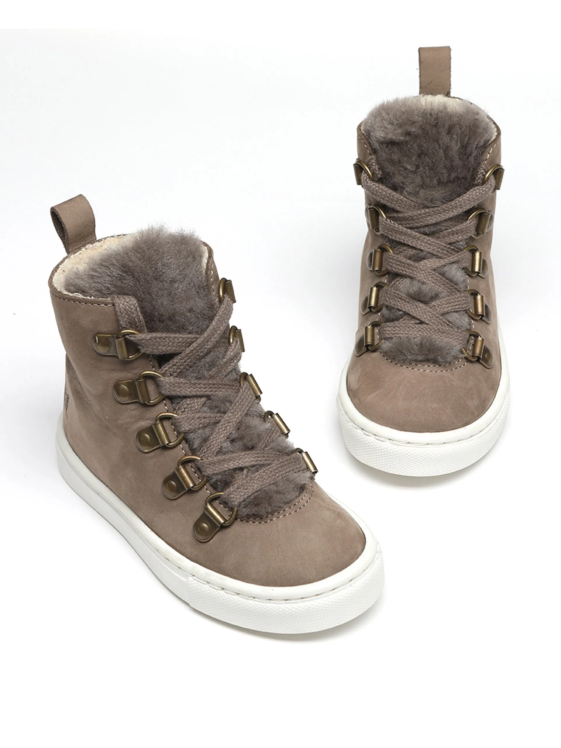 Boots with shearling lining