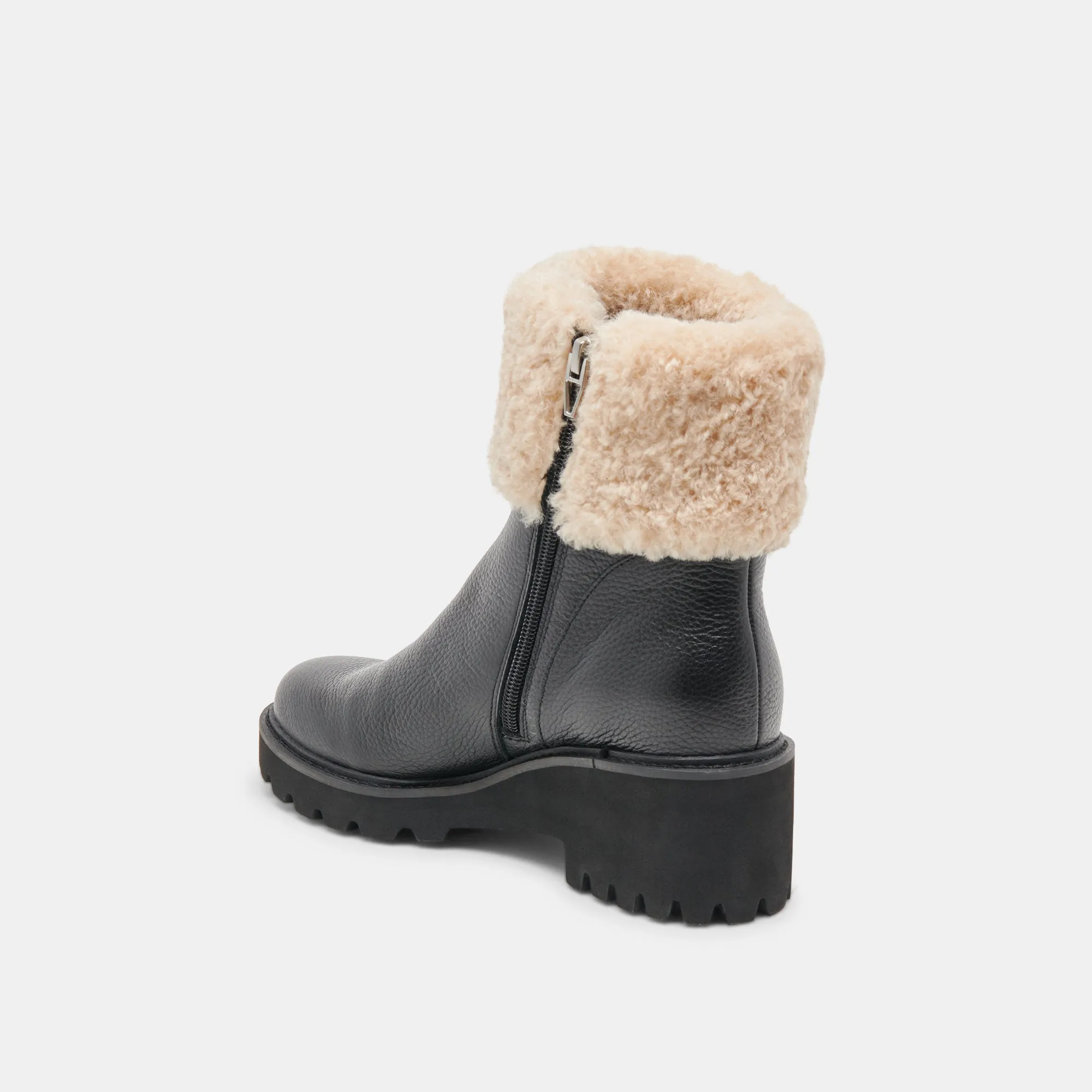 HUG H2O BOOTS BLACK LEATHER