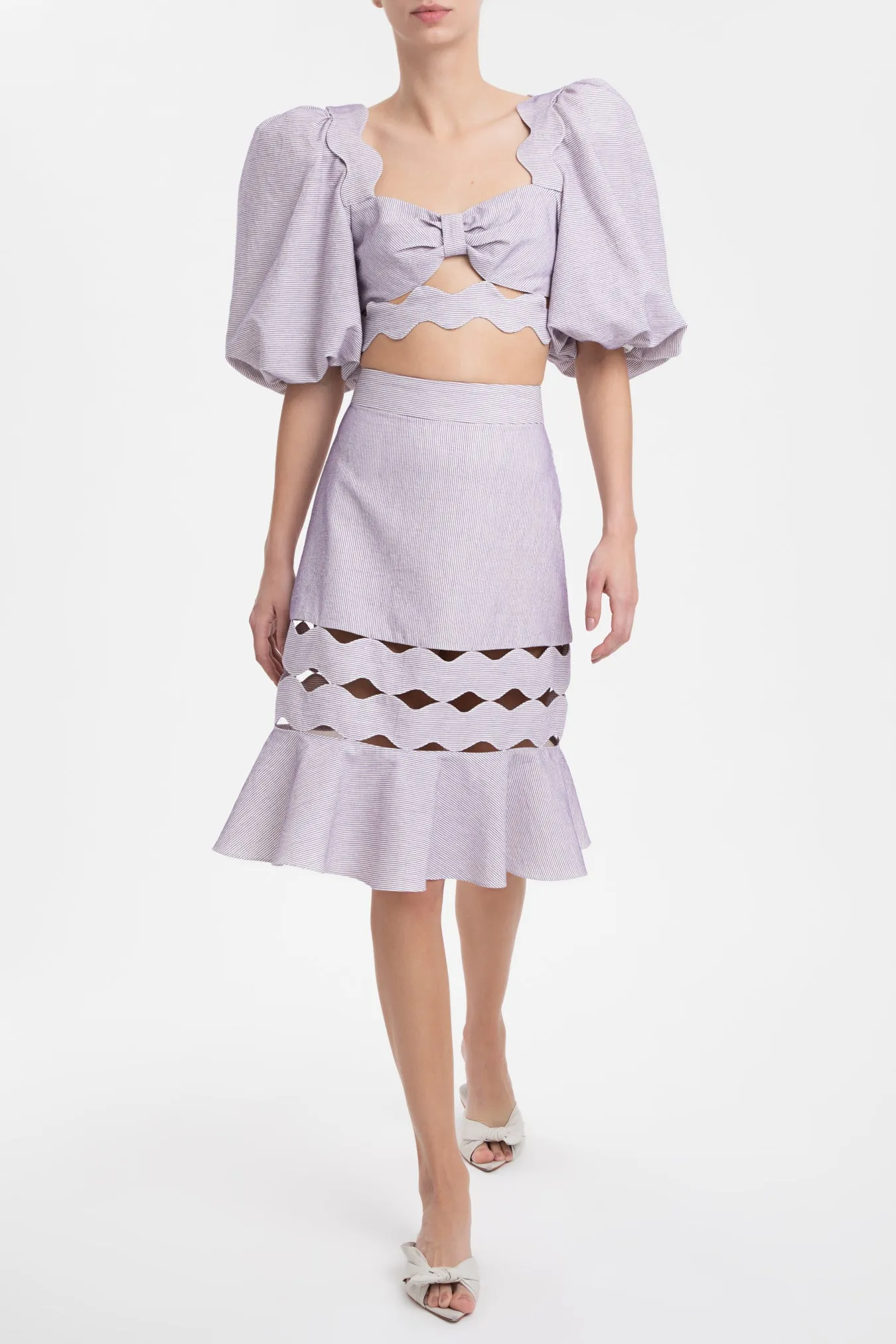Moves Puff-Sleeved Cropped Blouse