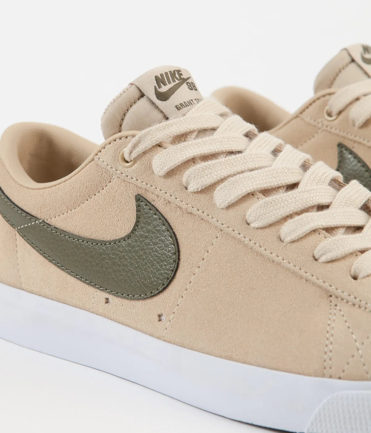 Nike SB Blazer Low GT Shoes - Desert Ore / Medium Olive
