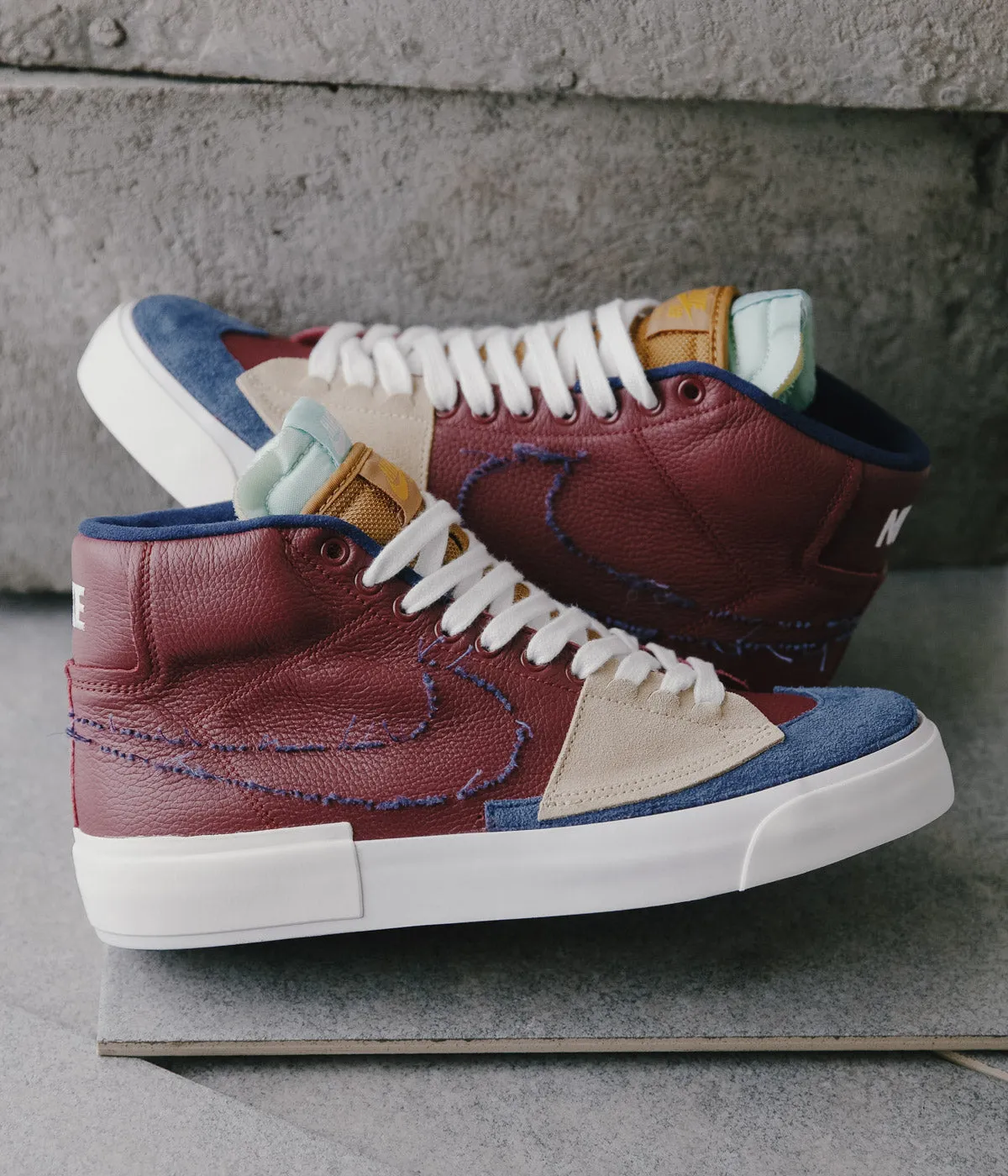 Nike SB Blazer Mid Edge Shoes - Team Red / Navy - Light Dew - Summit White