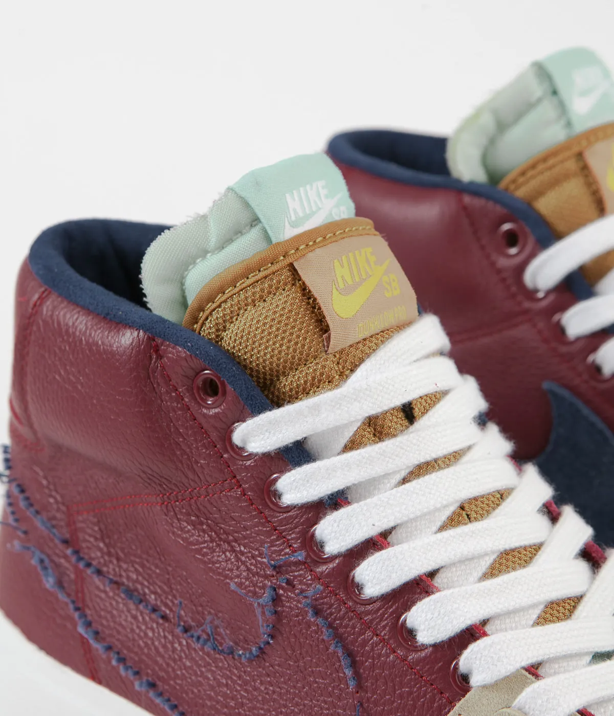 Nike SB Blazer Mid Edge Shoes - Team Red / Navy - Light Dew - Summit White