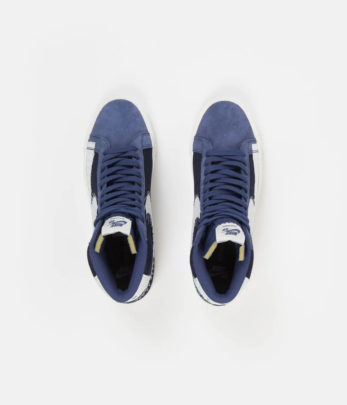 Nike SB Blazer Mid Premium Shoes - Mystic Navy / Sail - Sail - Gum Light Brown