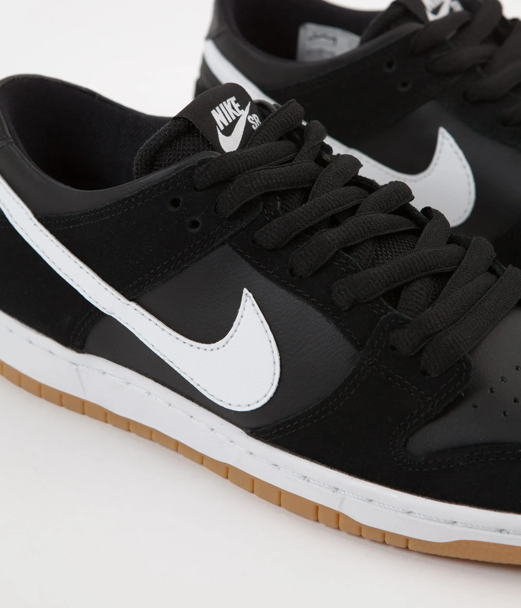 Nike SB Dunk Low Pro Shoes - Black / White - Gum Light Brown
