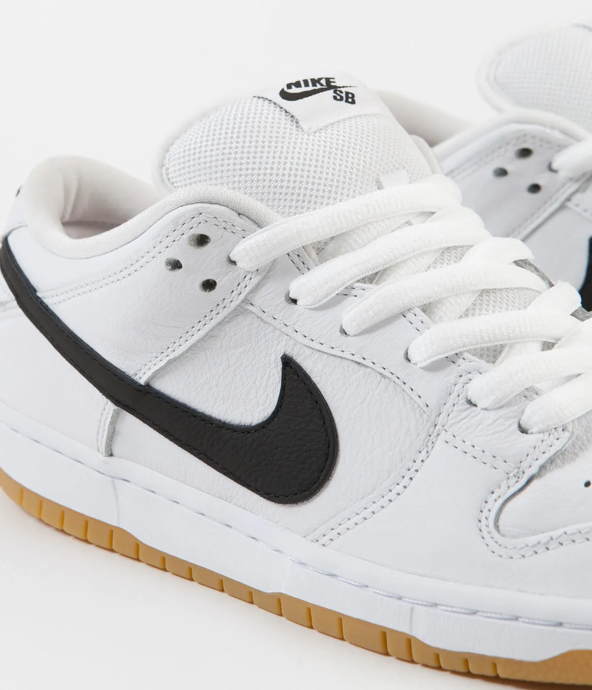 Nike SB Orange Label Dunk Low Pro Shoes - White / Black - Gum