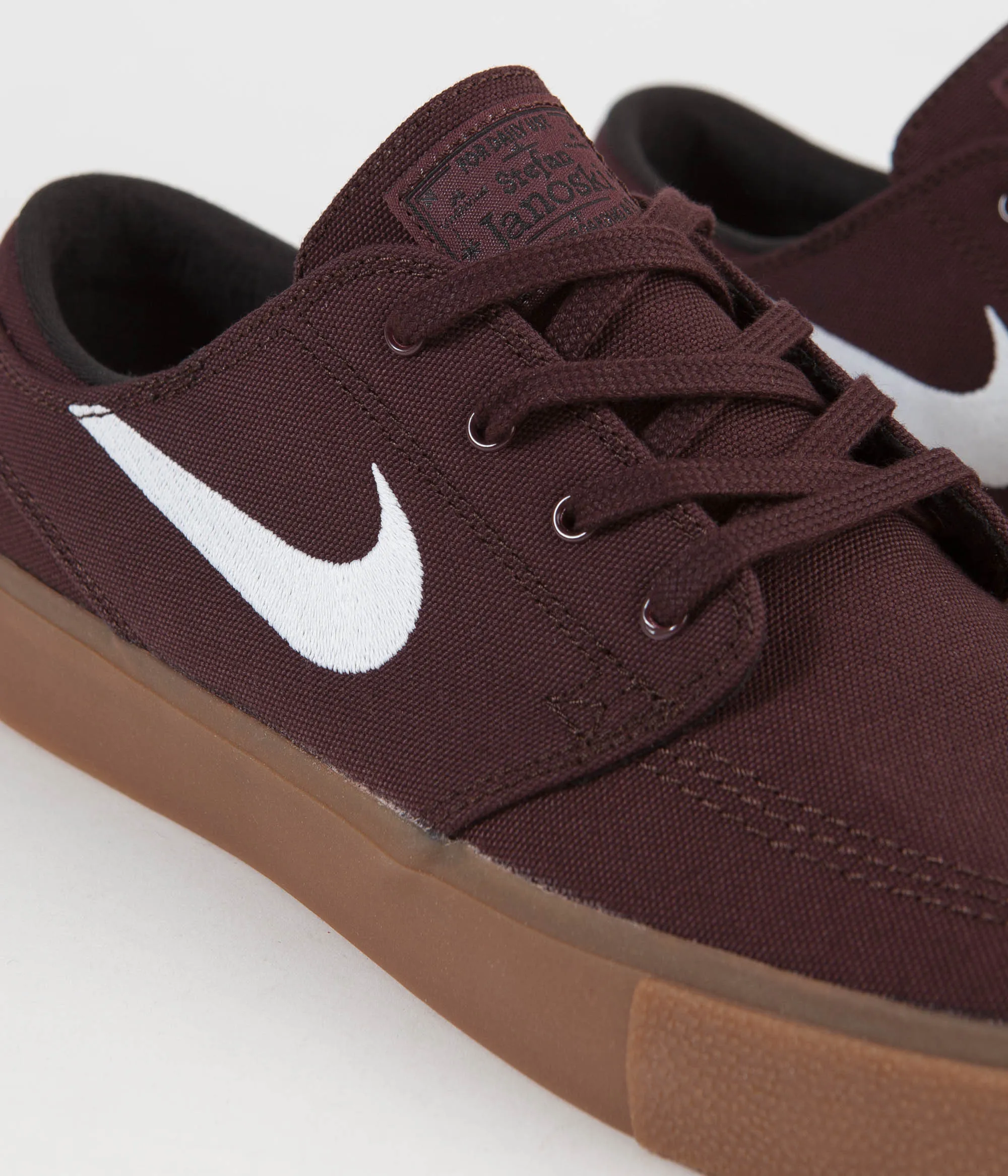 Nike SB Stefan Janoski Canvas Remastered Shoes - Mahogany / White - Gum Light Brown